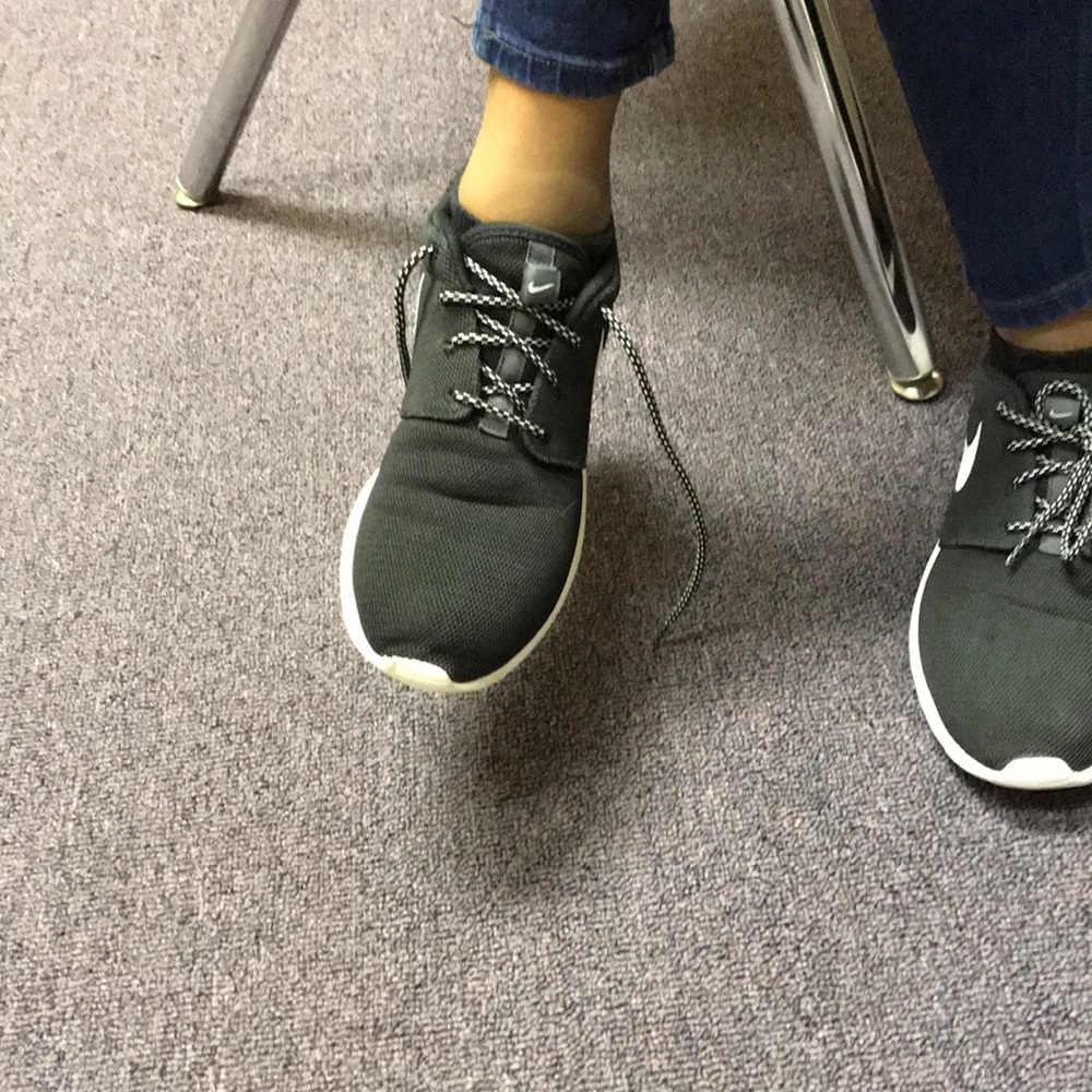 Nike shoes only worn once